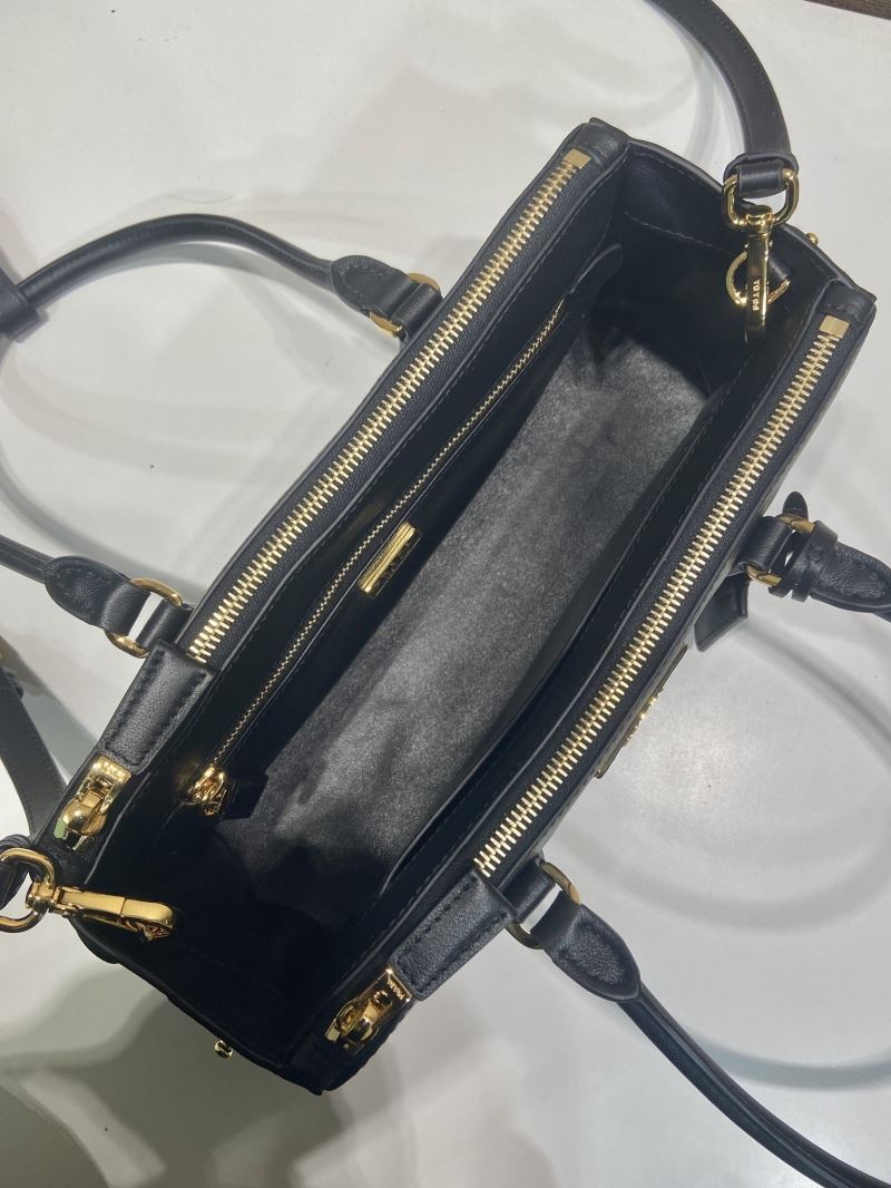 Pra*a top handle bags